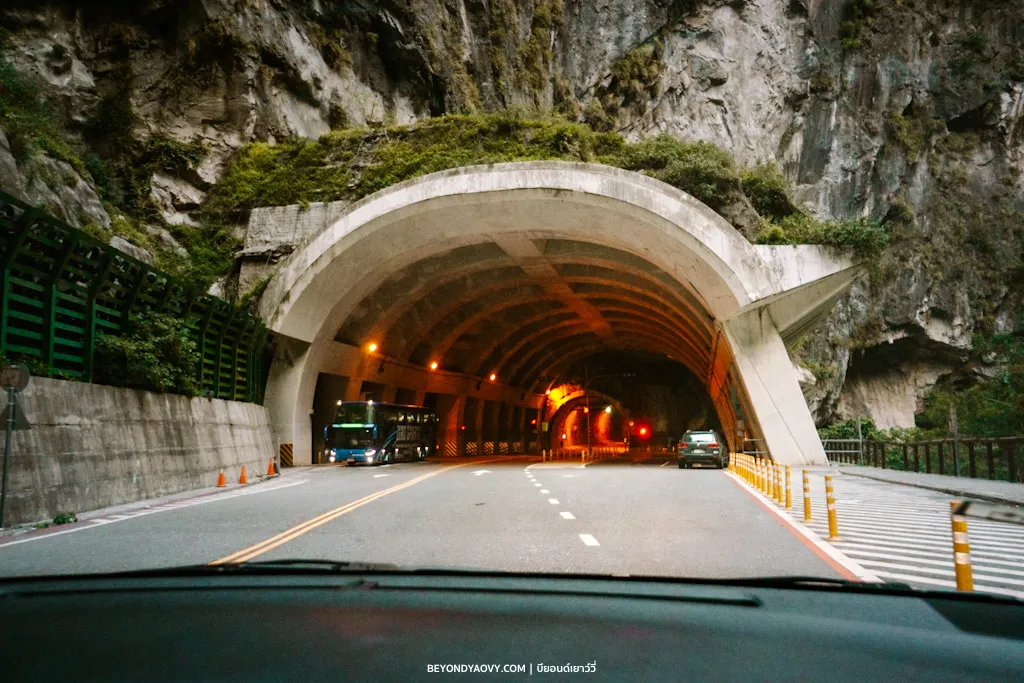 Rich results on Google's SERP when searching for 'เที่ยวทาโรโกะ', and 'Tunnel of Nine Turns' 